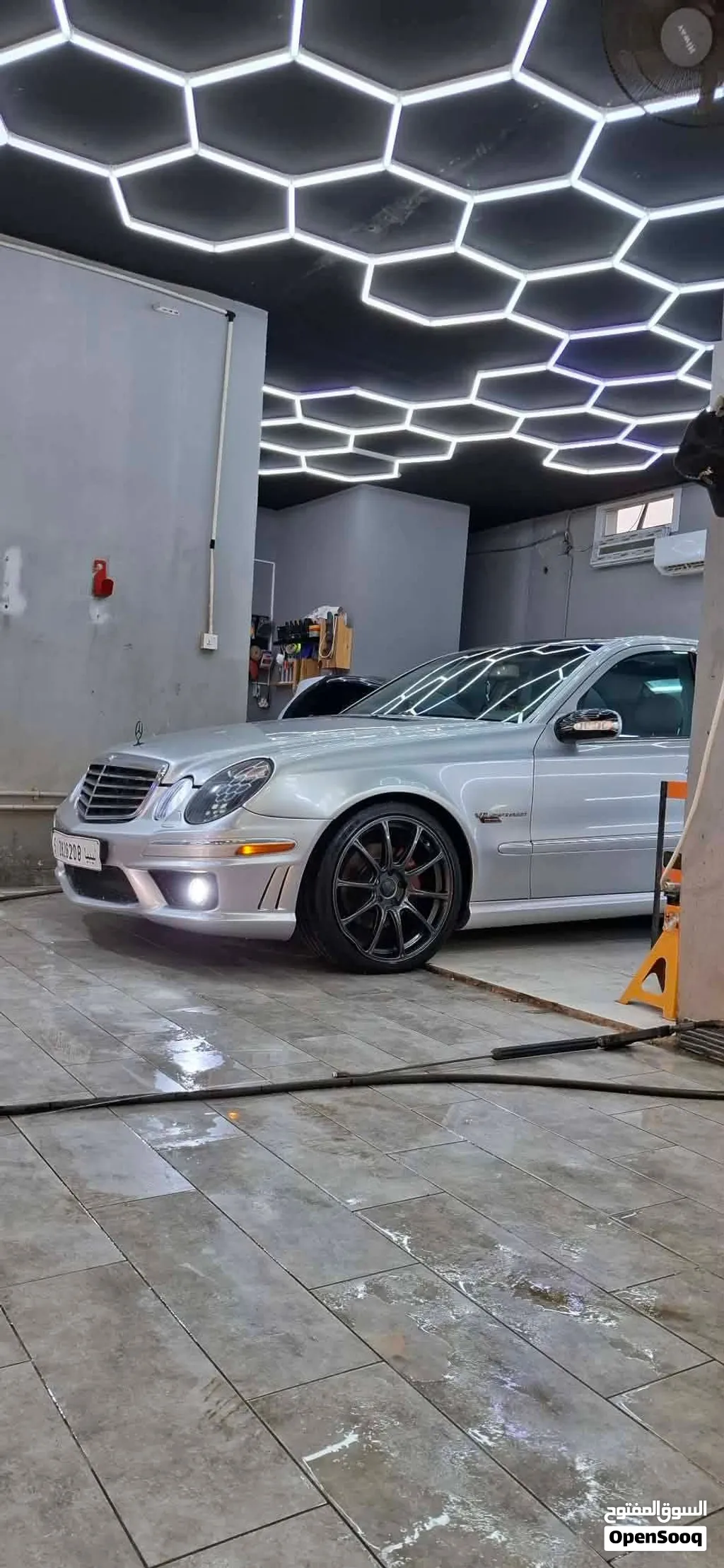 صورة 5 لـ مرسيدس E240 - موديل قديم بحالة جيدة — طرابلس - حي دمشق