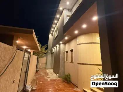 فرصة فيلا دورين بالسراج بجوار مسجد البر — الأرضي والعلوي شقتين