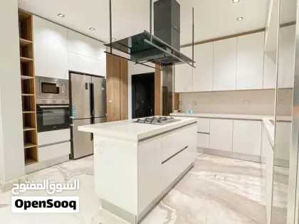 شقة تشطيب VIP للبيع – السياحية مقسم بن غرسة